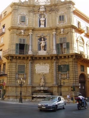 Via Vittorio Emanuelle, Quattro Canti
