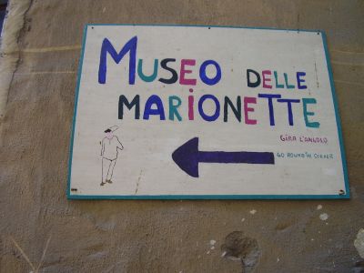 Museo Internazionale delle Marionette Antonio Pasqualino in Palermo
Piazzetta Niscemi, 5 (trav. Via Butera) - 90133 Palermo
tel.: 091/328060 - fax: 091/328276
